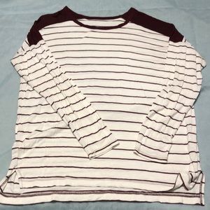 Old Navy Boyfriend Tee -Size L
